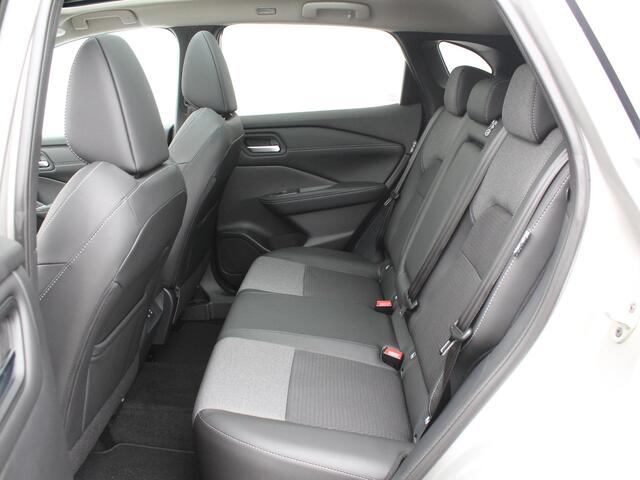 Nissan QASHQAI 1.3 MHEV Xtronic N-Connecta / Panoramadak / Stoel- & Stuurverwarming / Navigatie + Apple Carplay/Android Auto / Cruise Control Adaptief / Climate Control /