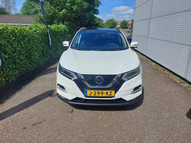 Nissan QASHQAI 1.3 DIG-T Bus. Ed.