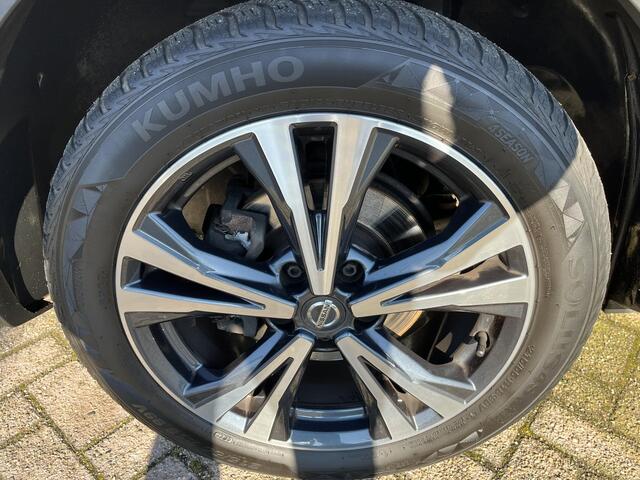 Nissan QASHQAI 1.2 N-Connecta | Panoramadak, Naviagatie, Camera, Trekhaak, Cruise controle, 18" L-M-velgen