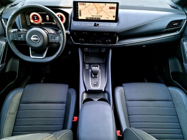 Nissan QASHQAI 1.3 MHEV Xtronic Tekna / Trekhaak ( 1.800 KG ) / All season banden / ProPilot / Panoramadak / Elektrische kofferbak / Elektrisch verstelbare bestuurdersstoel