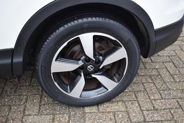 Nissan QASHQAI 1.2 N-Connecta | Trekhaak | 360° camera | Navi