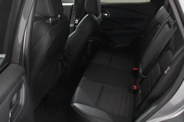 Nissan QASHQAI 1.3 MHEV DIG-T 158pk Xtronic Tekna | Navigatie | Apple Carplay/Android Auto | Parkeersensoren | 360 camera | Adaptive cruise control | Head-up Display | Blind Spot Assist | Elektrische achterklep | Elektrische bestuurderstoel | Stoel-en stuurverwarming | 