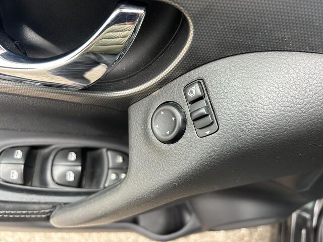 Nissan QASHQAI 1.2 N-Connecta automaat