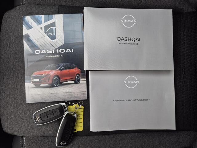 Nissan QASHQAI 1.3 MHEV Xtronic N-Connecta Automaat / Facelift / Fabrieksgarantie tot 03-2028<100.000 km / 1.800 kg trekgewicht / Panorama dak / Elektrische klep / HUD / Camera 360° / Cold pack & Pack Easy / Stuur-, stoel- en voorruitverwarming / Navigatie / Apple Carp