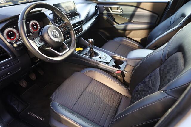 Nissan QASHQAI 1.3 MHEV Tekna PANO TREKHAAK CARPLAY HUD 19"LMV ACC HALFLEER DAB ELEK.ACHTERKLEP 2xPDC ZWARTE-HEMEL NAVI NAP ENZ!!