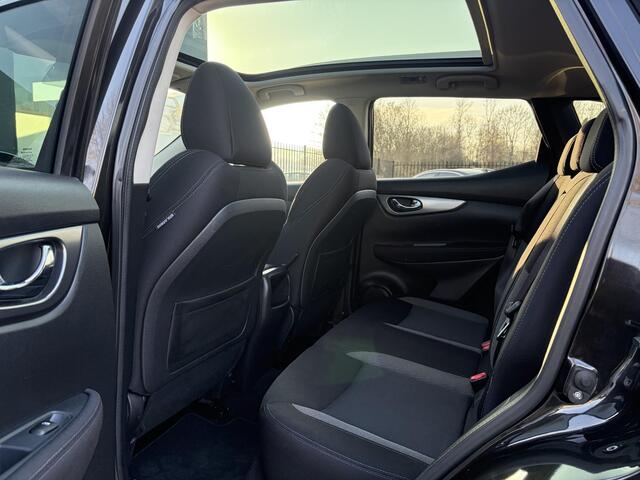 Nissan QASHQAI 1.2 N-Connecta 360° Camera,Pano,Navi,Keyless,6 Bak,Clima,Cruise,Pdc V+A,116pk,2e Eigenaar,Apk tot 10-2026