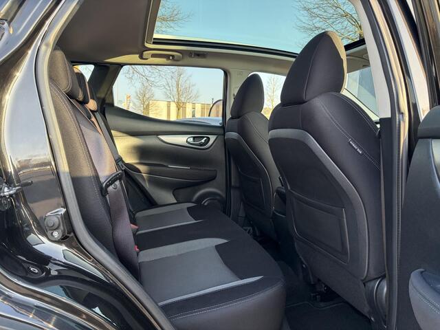Nissan QASHQAI 1.2 N-Connecta 360° Camera,Pano,Navi,Keyless,6 Bak,Clima,Cruise,Pdc V+A,116pk,2e Eigenaar,Apk tot 10-2026