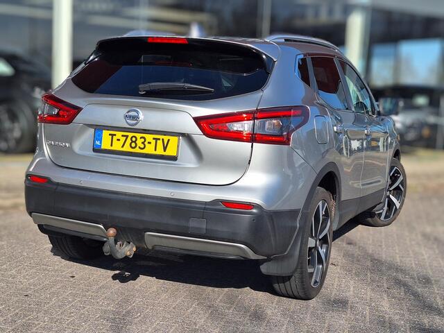 Nissan QASHQAI 1.3 DIG-T Tekna DCT Automaat | Panodak | Trekhaak | LED | 360Cam | Climate | Navi | All Season banden |