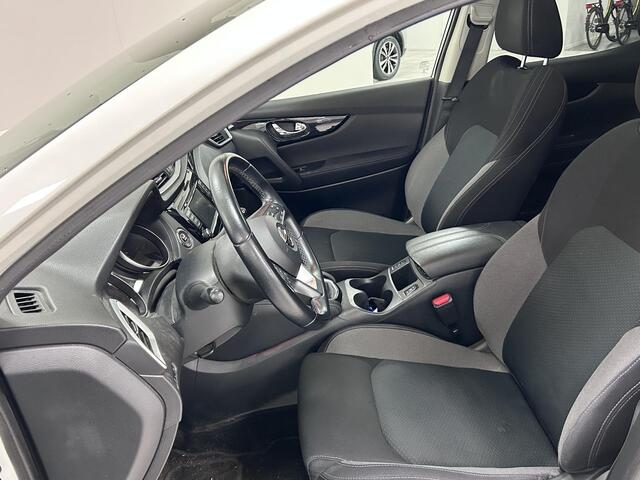 Nissan QASHQAI 1.3 DIG-T Design Edition | PANORAMADAK | NAVIGATIE | ACHTERUITRIJCAMERA | PARKEERSENSOREN