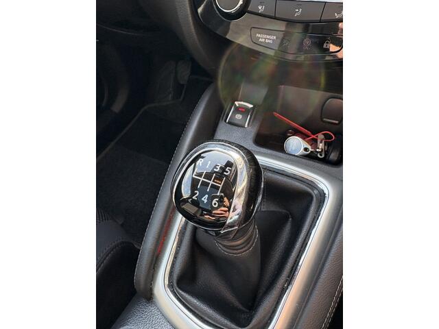 Nissan QASHQAI 1.2 N-Connecta PANORAMA/NAVI/CAMERA