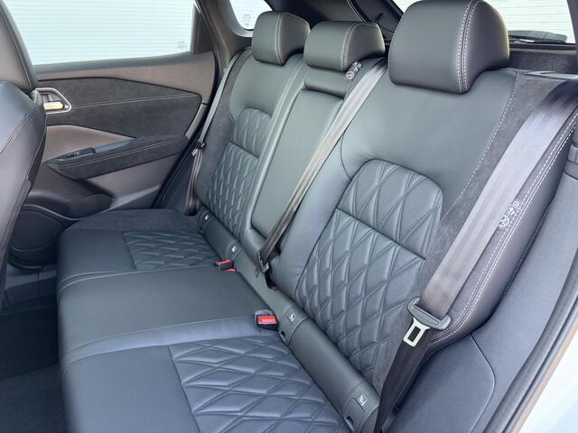 Nissan QASHQAI 1.5 e-Power Tekna Plus / Stoel- en stuurwielverwarming / Voorruitverwarming / Massagestoelen / Leder interieur / Panoramadak / BOSE