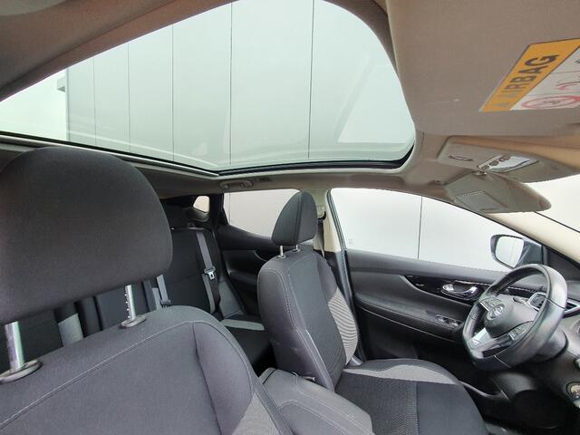 Nissan QASHQAI 1.6 DIG-T 163 Pk Acenta Navigatie, Panoramadak, 18"Lm, Climate Control, Trekhaak, Cruisecontrol, Achteruitrijcamera