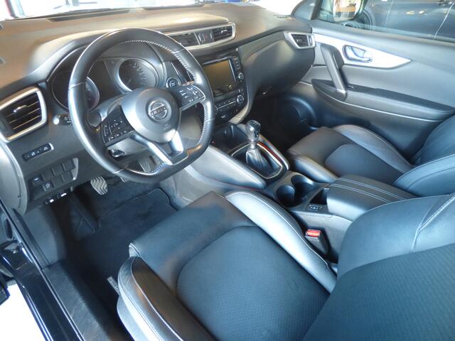 Nissan QASHQAI 1.3 DIG-T Tekna | Pano | 360 Camera | Trekhaak | Slechts 73.000km!