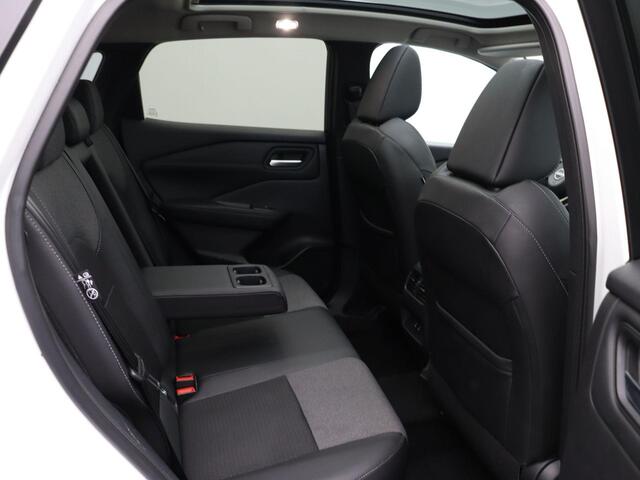 Nissan QASHQAI 158pk MHEV Xtronic N-Connecta | Panoramadak | Pilot Assist | Elektrische achterklep | Head-up Display | Stoel, stuur en voorruit verwarming | Rondomzicht camera |