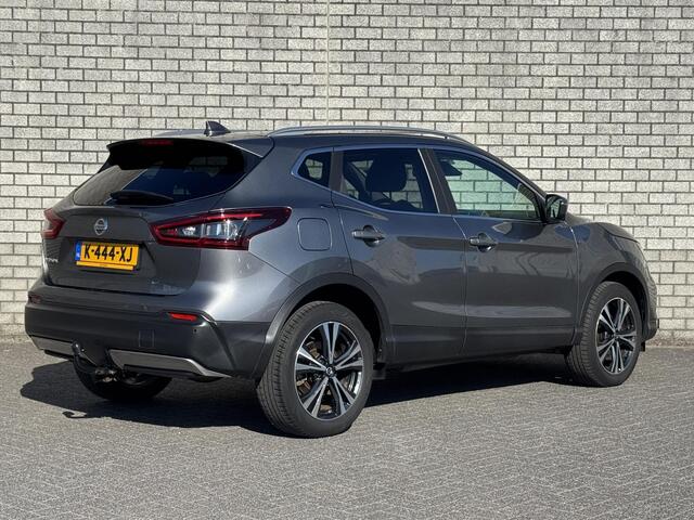 Nissan QASHQAI 1.3 DIG-T Design Edition | Dealer Onderhouden | Panoramadak | Trekhaak | All Season Banden |