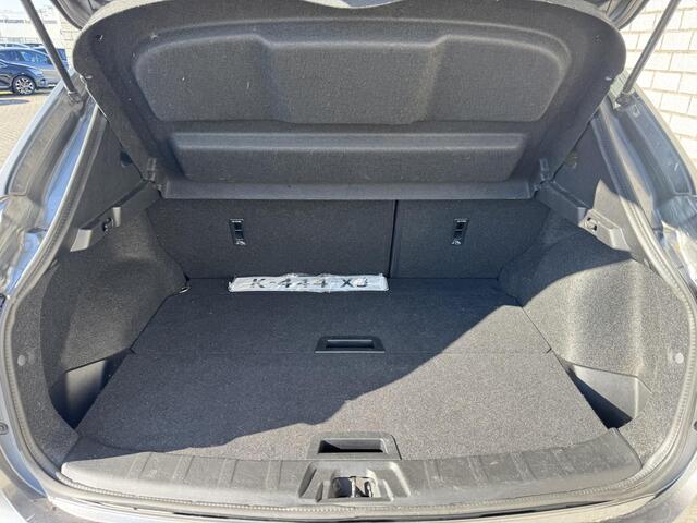Nissan QASHQAI 1.3 DIG-T Design Edition | Dealer Onderhouden | Panoramadak | Trekhaak | All Season Banden |