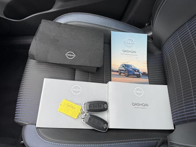Nissan QASHQAI 1.3 MHEV Tekna / Trekhaak / Panorama dak / Navigatie / Camera / Climate Control / Cruise Control Adaptief / Elektrische Achterklep