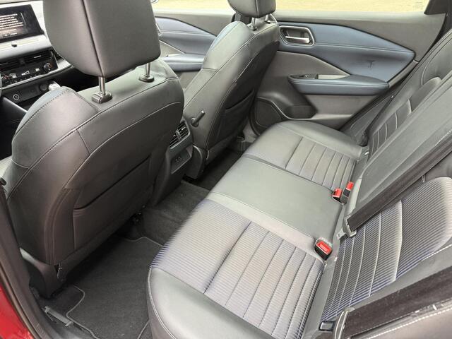 Nissan QASHQAI 1.3 MHEV Tekna / Trekhaak / Panorama dak / Navigatie / Camera / Climate Control / Cruise Control Adaptief / Elektrische Achterklep