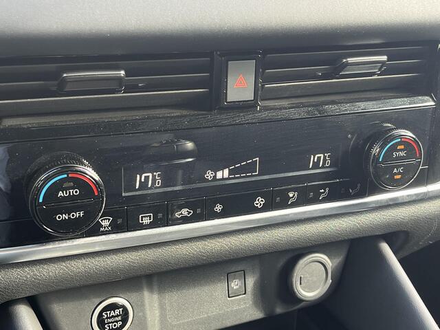 Nissan QASHQAI 1.3 MHEV Xtronic Tekna / Trekhaak ( 1.800 KG ) / All season banden / Panoramadak / Elektrische kofferbak / Elektrisch verstelbare bestuurdersstoel