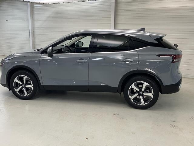 Nissan QASHQAI 1.3 MHEV Premiere Edition / Trekhaak afneembaar / Panorama dak.