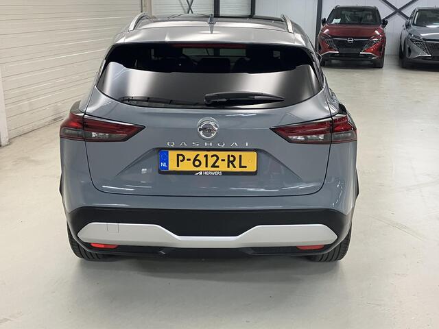 Nissan QASHQAI 1.3 MHEV Premiere Edition / Trekhaak afneembaar / Panorama dak.