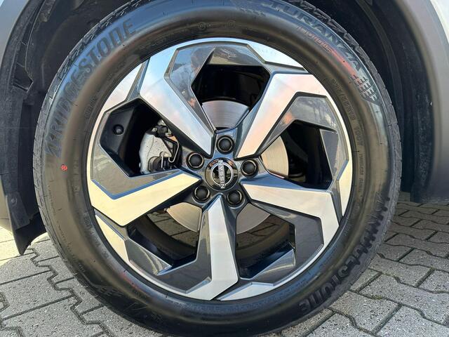 Nissan QASHQAI 1.3 MHEV N-Connecta *Winter Pack*