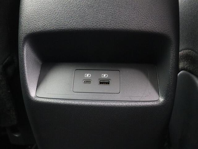 Nissan QASHQAI 1.3 MHEV N-Connecta | Trekhaak | | Rondomzicht camera| Stoel en Stuurverwarming | Voorruitverwarming | Adaptieve Cruise Control |