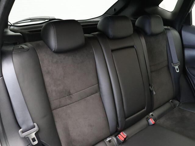 Nissan QASHQAI 1.6 Tekna | Climate control | Panoramadak | Rondomzicht camera | Trekhaak | Stoelverwarming | Half leder | Lichtmetalen velgen |