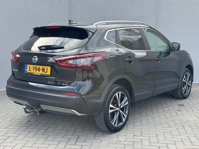 Nissan QASHQAI 1.3 DIG-T Design Edition / Automaat / Cruise control / Trekhaak (1500 Kg) / Carplay & android auto / All season banden /