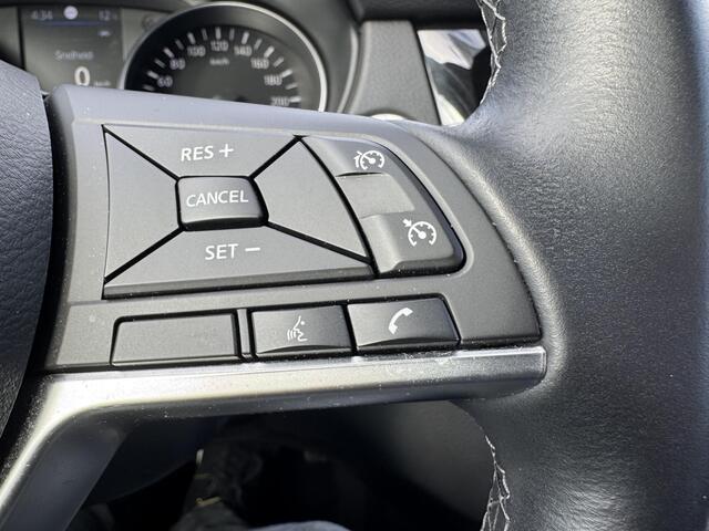 Nissan QASHQAI 1.3 DIG-T Design Edition / Automaat / Cruise control / Trekhaak (1500 Kg) / Carplay & android auto / All season banden /