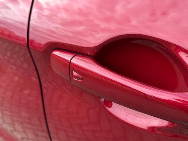 Nissan QASHQAI 1.3 MHEV Xtronic N-Connecta | AUTOMAAT | NAVI | 360 CAMERA | PANO | TREKHAAK AFN | STOELVERWARMING | LMV 18'' |