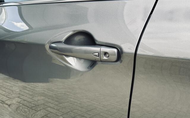 Nissan QASHQAI 1.3 DIG-T Tekna + Pano/Navi/Camera/AppleCarPlay