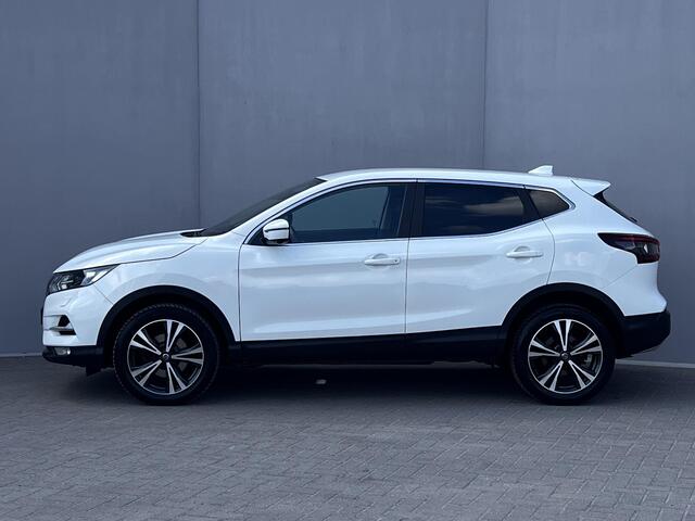 Nissan QASHQAI 1.3 DIG-T 140 Design Edition / Navigatie / Stoelverwarming / Trekhaak 1.300 kg / Camera 360° / Apple Carplay Android / 18" LM wielen + All Season banden /