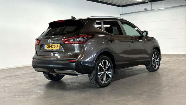 Nissan QASHQAI 1.2 N-Connecta | Pano dak | Navi