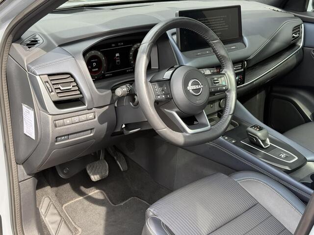 Nissan QASHQAI 1.3 MHEV Xtronic Tekna / Trekhaak / Panoramadak / 1800KG Trekgewicht / Stoel+Stuur Verwarming / 360º Camera / Elektrische Stoelen / Cold Pack /