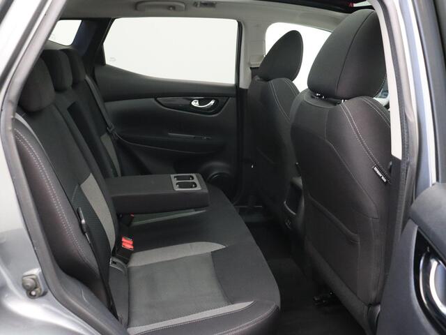 Nissan QASHQAI 1.3 DIG-T Design Edition | Panoramadak | Apple Carplay & Android Auto | Keyless Entry |