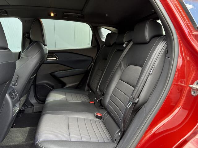 Nissan QASHQAI 1.3 MHEV Tekna / Panorama dak / Trekhaak 1400kg geremd / Apple CarPlay/Android Auto / Cruise Control / Stoel en stuurverwarming /