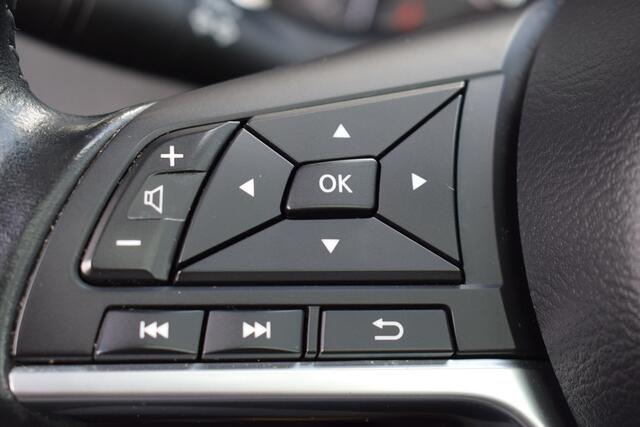 Nissan QASHQAI 1.2 N-Connecta | Trekhaak | Panorama Dak | Cruise Control | Climate Control |