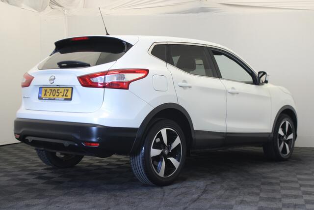 Nissan QASHQAI 1.2 N-Connecta |Camera|Navi|Stoelverw.| *Hemelvaart open*