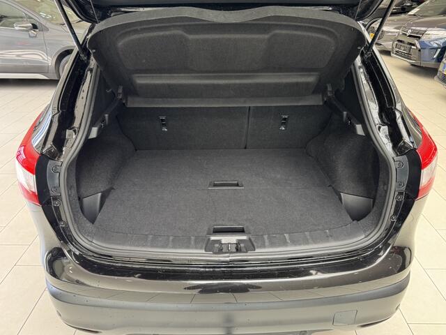 Nissan QASHQAI 1.2 N-Connecta [ TREKHAAK I 360 CAMERA I LAGE KM ]
