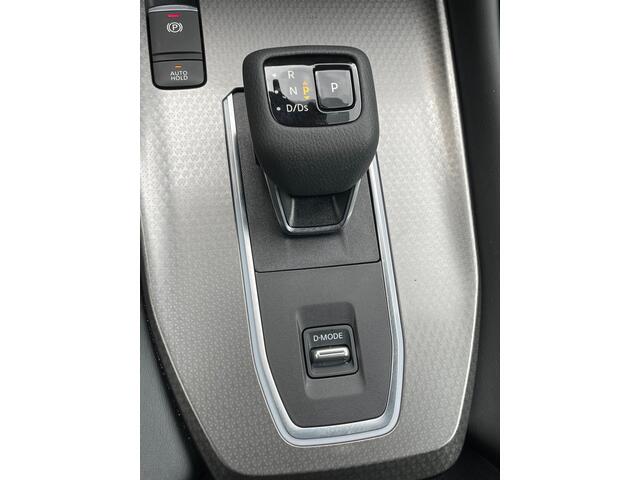 Nissan QASHQAI 1.3 MHEV N-Connecta Automaat Navigatie, Pro-Pilot, LED, 18"Lm, 360 Camera, Stoel/Stuurverwarming, Climate Control