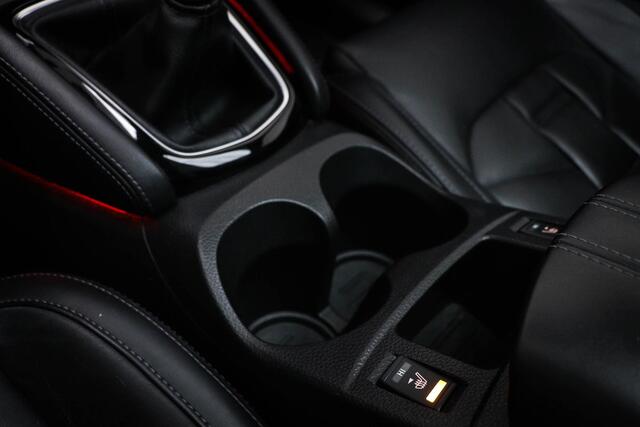 Nissan QASHQAI 1.2 Tekna + | PANORAMADAK | LEDER | STELVERWARMING | DAB | 360 CAMERA | TREKHAAK