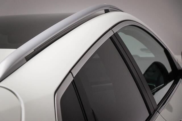 Nissan QASHQAI 1.2 Tekna + | PANORAMADAK | LEDER | STELVERWARMING | DAB | 360 CAMERA | TREKHAAK