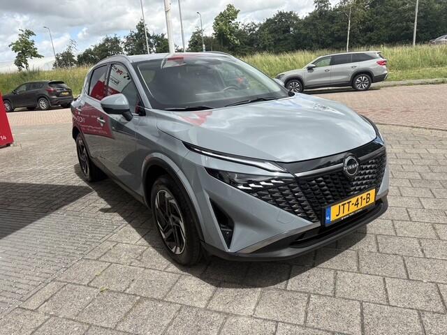 Nissan QASHQAI 1.3 MHEV Xtronic N-Connecta | Navi | 360 Camera | Trekhaak | 26.962 km Dealeronderhouden