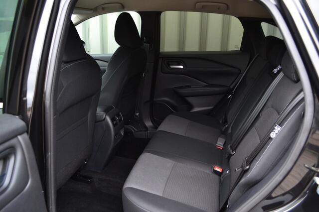 Nissan QASHQAI 1.3 MHEV N-Connecta Camera/LED/18''/ACC
