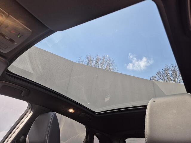 Nissan QASHQAI 1.3 MHEV Xtronic Tekna Plus / Fabrieksgarantie tot 10-2028 / All season banden / Panoramadak / Trekgewicht 1800 kg / Head Up Display / Elektrische achterklep / Voorstoel met massage functie / Bose Audio Systeem / Stuur Stoel & Voorruit verwarming /