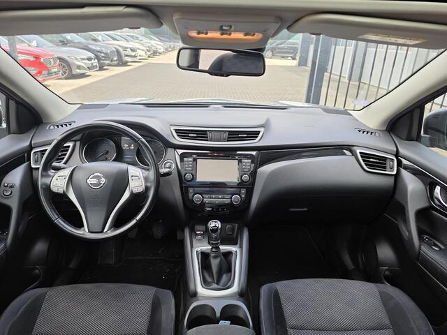 Nissan QASHQAI 1.6 N-Connecta | Trekhaak | 360º Camera | Panoramadak |