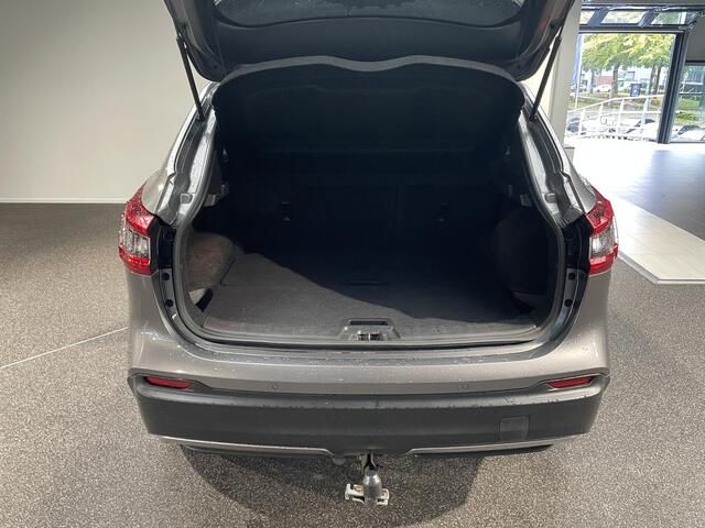 Nissan QASHQAI 1.3 DIG-T Tekna | Trekhaak | Navigatie | Panoramadak | Stoelverwarming |