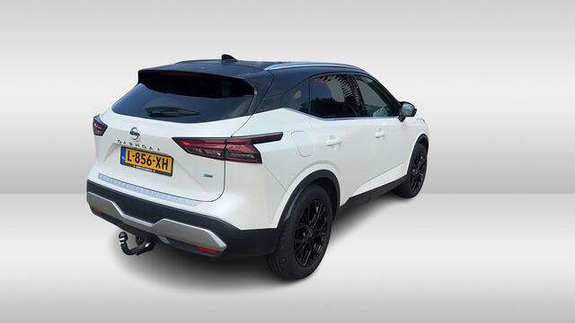 Nissan QASHQAI 1.3 MHEV Xtronic Premiere Edition / Trekhaak / Panoramadak / 360Camera / Keyless / 18'' / Navigatie / Matrix LED / DAB / ACC