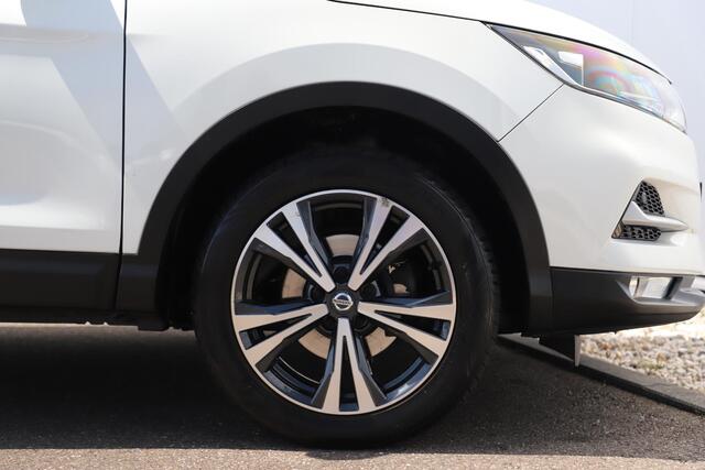 Nissan QASHQAI 1.2 N-Connecta Panoramadak Navigatie Achteruitrijcamera Clima Cruise Bluetooth